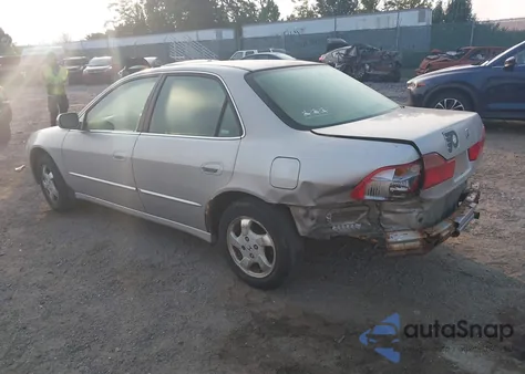 1999 Honda Accord Ex z USA, uszkodzony, nr VIN 1HGCG6676XA099431